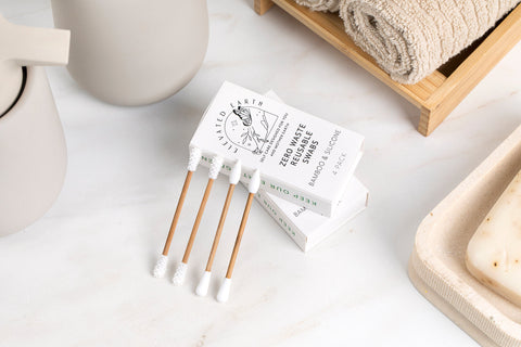 4-pack bamboo swabs with container